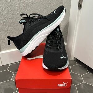 Puma Black and White Athletic Shoes with light green accent